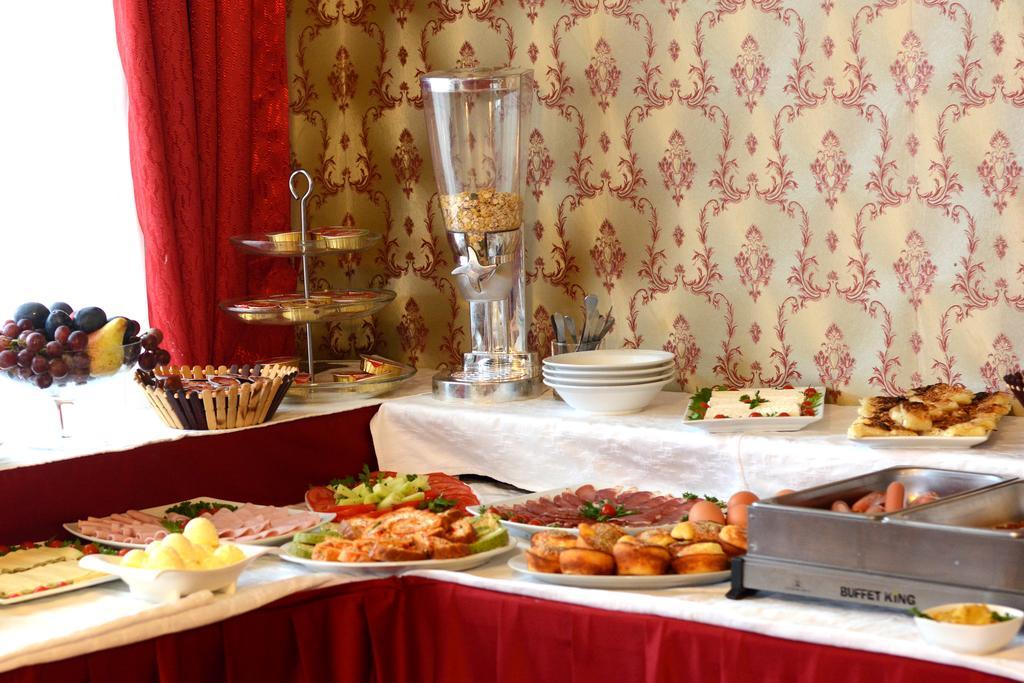 Hotel Kralj Vrnjacka Banja Bagian luar foto